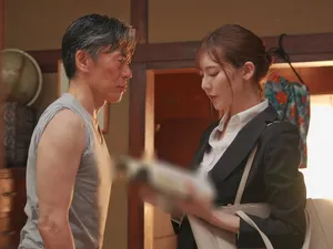 Ối! Bao cao su vô tình bị rách và xuất tinh vào - Người mẫu Pornhub nhỏ nhắn bị quan hệ và xuất tinh vào - Mini Julia