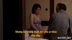 Chị kế dùng chuối thằng em để quay video trả đủa bạn trai