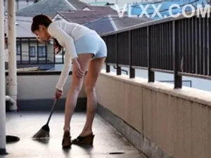 Ông xã dẫn bà xã đi khám phụ khoa gặp phải tên bác sĩ biến thái mà không biết