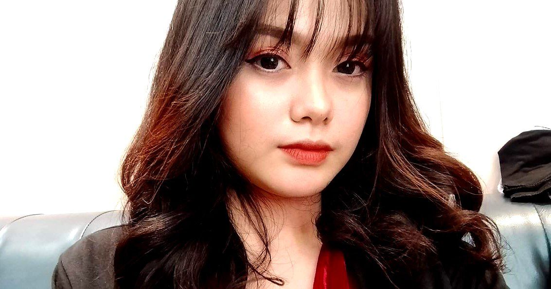 Về quê thăm dì, gặp lại cô chị họ xinh đẹp ngực to quyến rũ